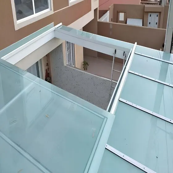 Cobertura Retrátil Policarbonato/Telha/Vidro - Toldos São Paulo